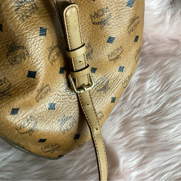 MCM Visetos Dessau drawstring bag in cognac monogram leather in GUC - Picture 12 of 13